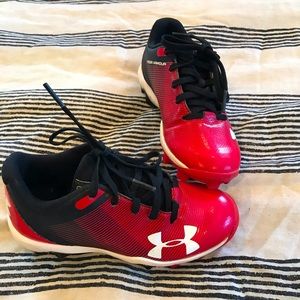 Under Armour baseball cleats size 11 little boys